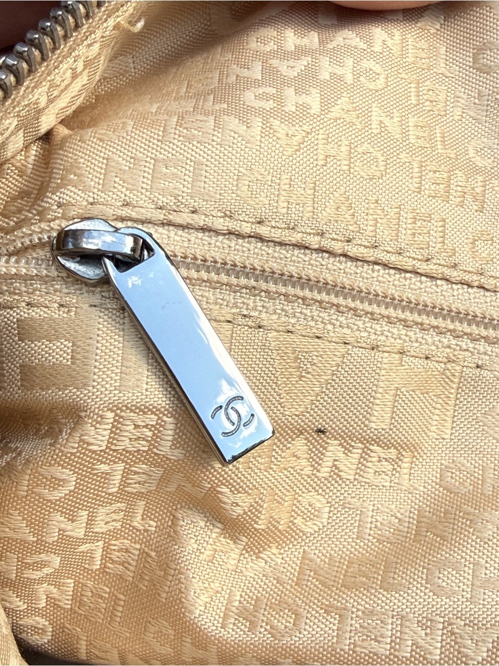 Auth CHANEL Tan Chocolate Bar East West Bag crazy stitch Quilted Leather Satchel - Picture 17 of 17